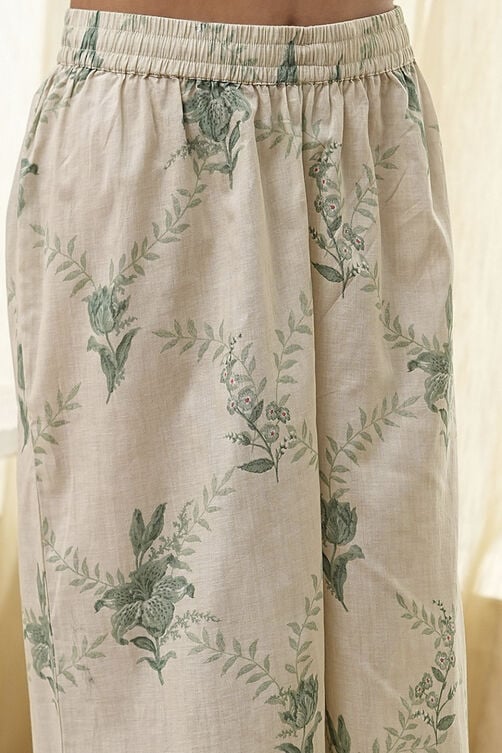 Women Green Cotton Floral Strappy Straight Kurta Set - Image 6