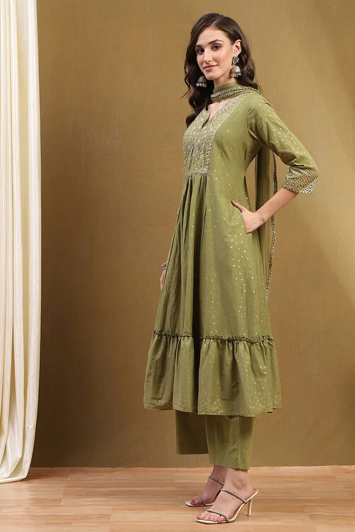 Women Green Cotton Printed Festive Gathered Suit Set - Image 4